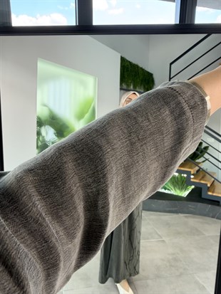 Haki Renk Mermer Desen Detaylı Seyyar Kemerli Cupra Elbise