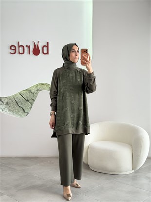 Haki Renk Yanları Fermuar Detaylı Takım