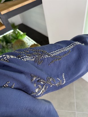 İndigo Renk Boncuk İşlemeli Kimono