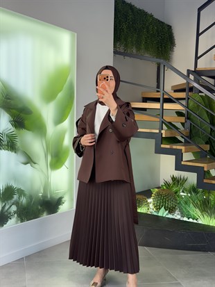 Kahve Renk Kolları Apoletli Kısa Trenç Ceket