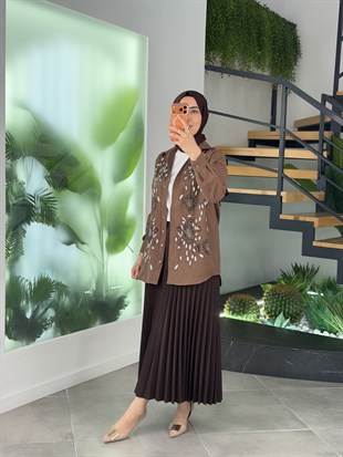 Kahve Renk Nakış Ve Boncuk İşlemeli Gömlek