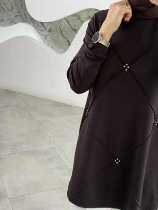 Kahve Renk Nervürlü Ve Taşlı Tunik