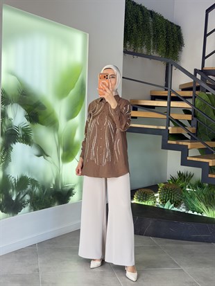 Kahve Renk Taş Boncuk İşlemeli Gömlek