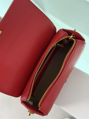 Kırmızı Renk Gold Tokalı Zincirli Premium Mini Çanta