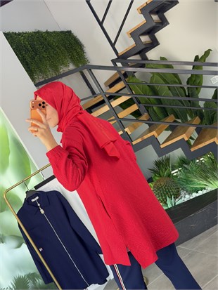 Kırmızı Renk Şerit Detaylı Marin Pantolonlu Takım