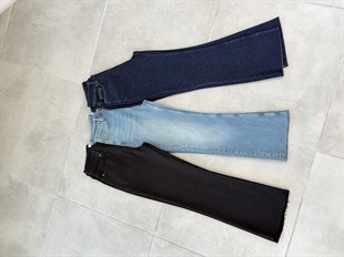 Koyu Mavi Renk Beli Kemerli Jean