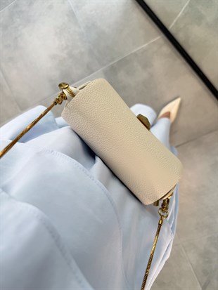 Krem Renk Gold Tokalı Zincirli Premium Mini Çanta