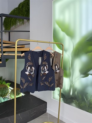 Lacivert Renk Boncuk Ve Pulet İşlemeli Yelek