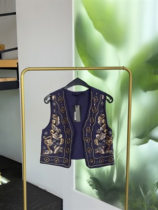 Lacivert Renk Boncuk Ve Pulet İşlemeli Yelek