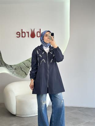 Lacivert Renk Bondit Kumaşlı Taş İşlemeli Yağmurluk