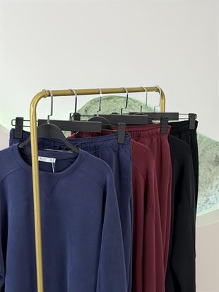 Lacivert Renk Kesik Ve Etiket Detaylı Takım