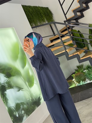 Lacivert Renk Ön Bedeni Serpme Taşlı İkili Takım