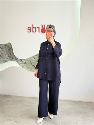 Lacivert Renk Rayon Kumaş Drape Detaylı Takım