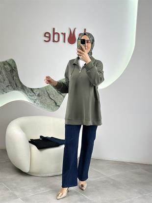 Lacivert Renk Serpme Taşlı Kadın Jean