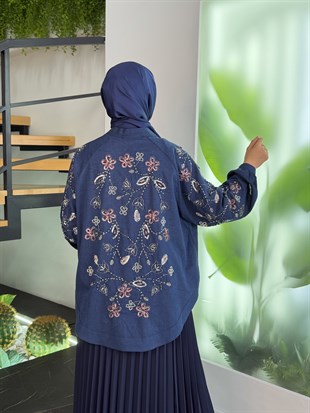 Lacivert Renk Taş Boncuk Ve Pulet İşlemeli Kimono
