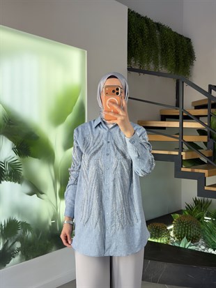 Mavi Renk Taş Boncuk İşlemeli Gömlek