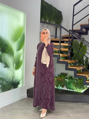 Mürdüm Renk Mermer Desen Detaylı Seyyar Kemerli Cupra Elbise