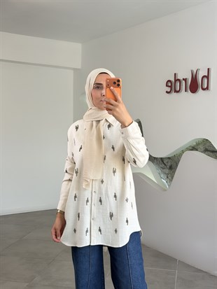 Naturel Renk Kesme Boncuk İşlemeli Gömlek
