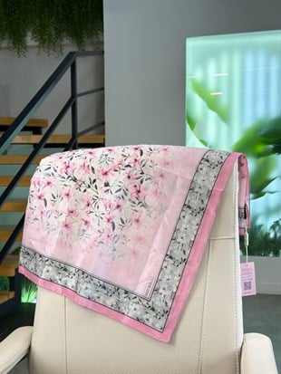 Pembe Renk İpek Dokulu Çiçek Desenli Şal