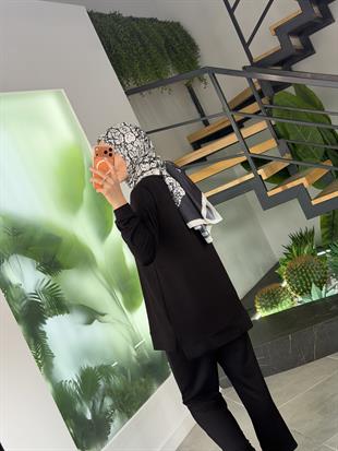 Siyah- Beyaz Renk Royal Motif Şal