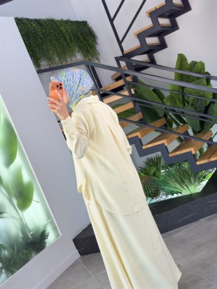 Sarı Renk Kimonolu Elbiseli Takım