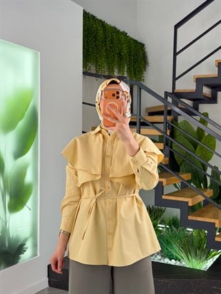 Sarı Renk Pelerin Detaylı Poplin Gömlek