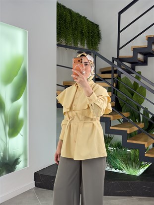 Sarı Renk Pelerin Detaylı Poplin Gömlek