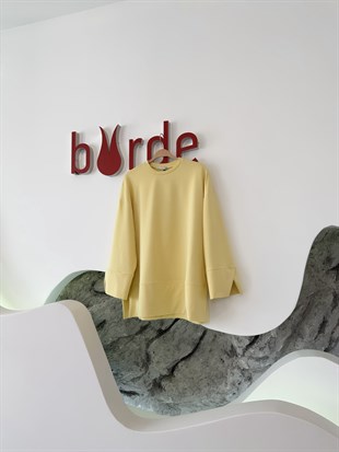 Sarı Renk Yandan Yırtmaçlı Basıc Sweatshirt