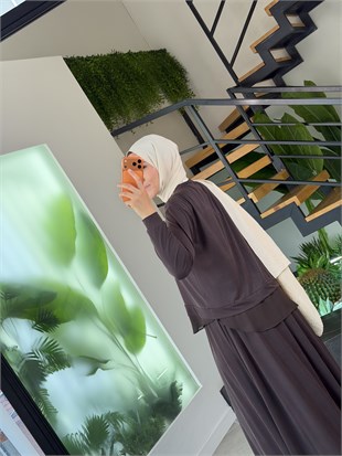 Kahve Renk Bluzu Şifon Detaylı Etekli Takım
