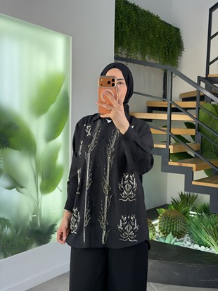 Siyah Renk Boncuk İşlemeli Modal Gömlek