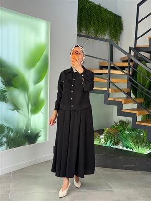 Siyah Renk Cep Kapağı Detaylı Etekli Takım