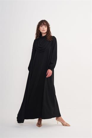 Siyah Renk Degaje Dökümlü El İşi Boncuk Detaylı Pelerin Elbise