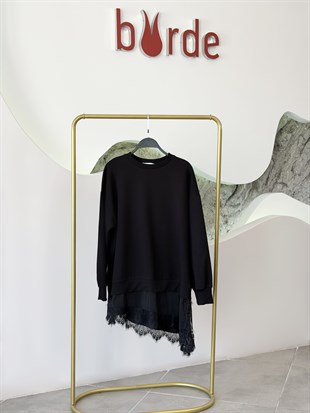 Siyah Renk Etek Ucu Tül Detaylı Asimetrik Tunik