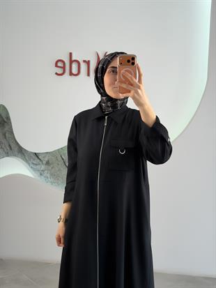 Siyah Renk Fermuarlı Kolları Apoletli Elbise