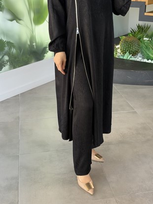 Siyah Renk Jakar Kumaşlı Yandan Fermuarlı Takım