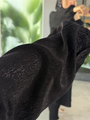 Siyah Renk Jakar Kumaşlı Yandan Fermuarlı Takım