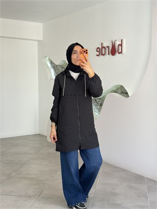 Siyah Renk Kapitone Dikişli Ceket