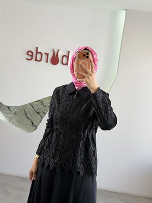 Siyah Renk Lazer Kesim Detaylı Ceketi Fermuarlı Takım