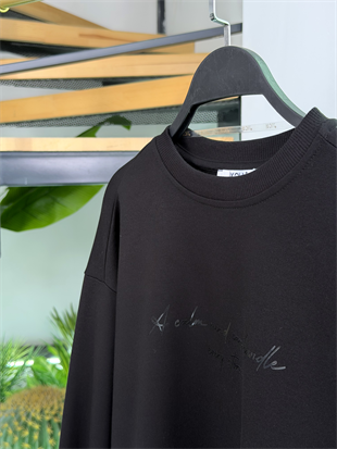 Siyah Renk Parlak Tonaton Baskılı S-Shırt