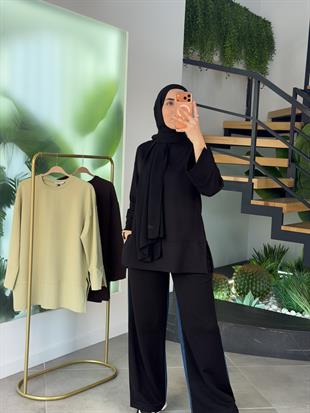 Siyah Renk Yandan Yırtmaçlı Basıc Sweatshirt