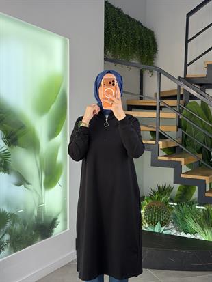 Siyah Renk Yarım Fermuarlı Basıc Kadın Tunik