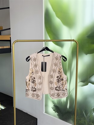 Taş Renk  Boncuk Ve Pulet İşlemeli Yelek