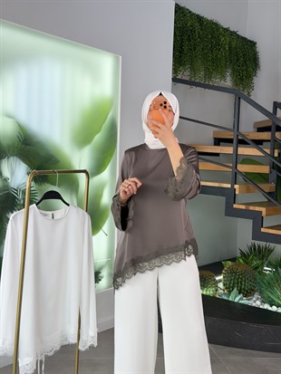 Vizon Renk Dantel Detaylı Saten Bluz