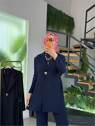 Lacivert Renk Krep Kumaş Yelekli Üçlü Takım