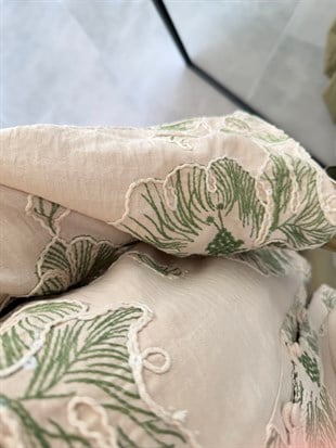 Yeşil Renk Nakış Ve Pulet İşlemeli Kimono