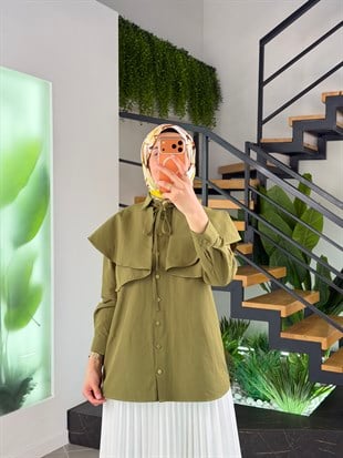 Yeşil Renk  Pelerin Detaylı Poplin Gömlek