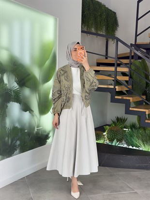 Yeşil Renk Taş Boncuk İşlemeli Bomber Ceket