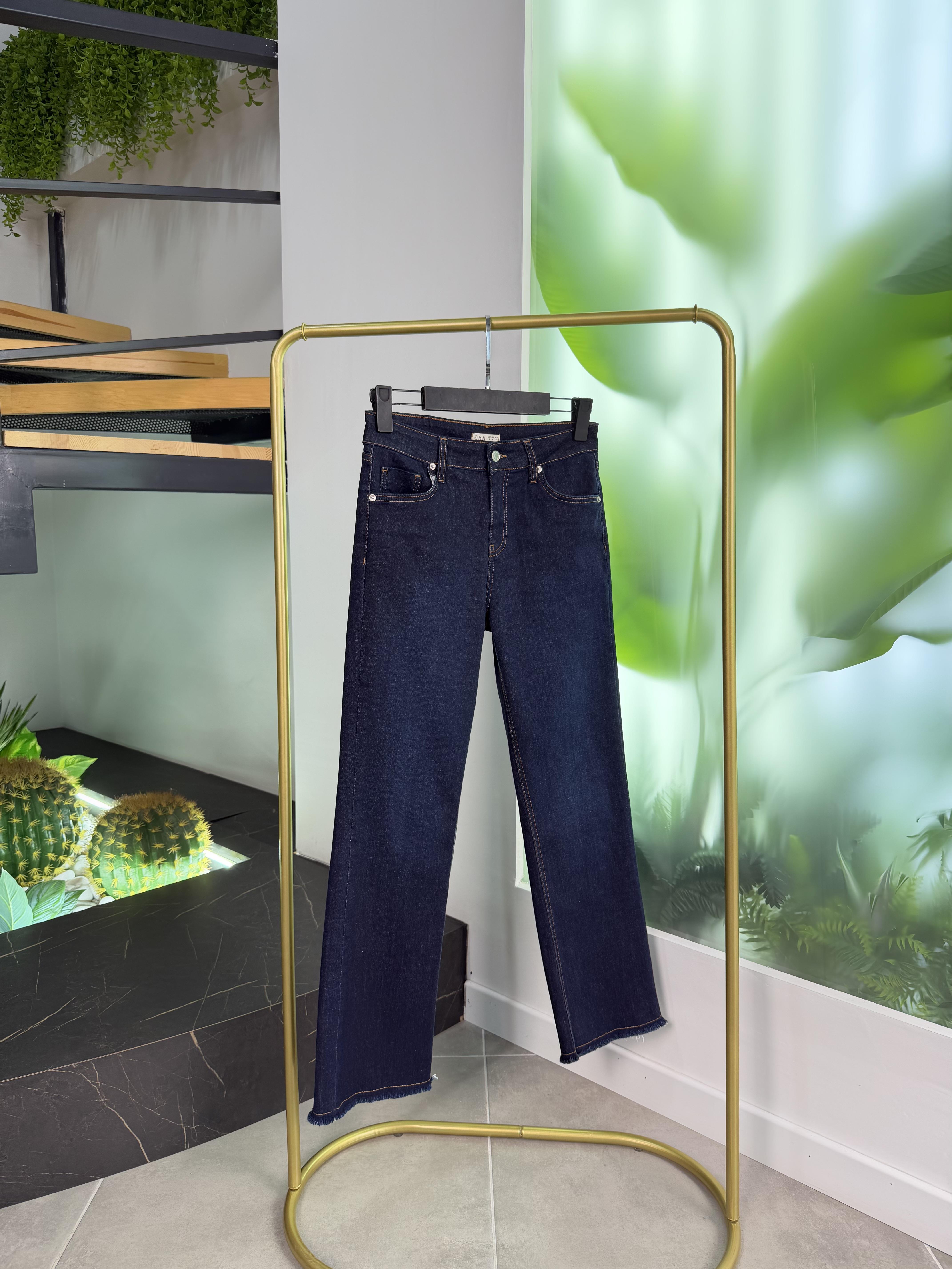  Lacivert Renk Paçası Püsküllü Likralı Jean