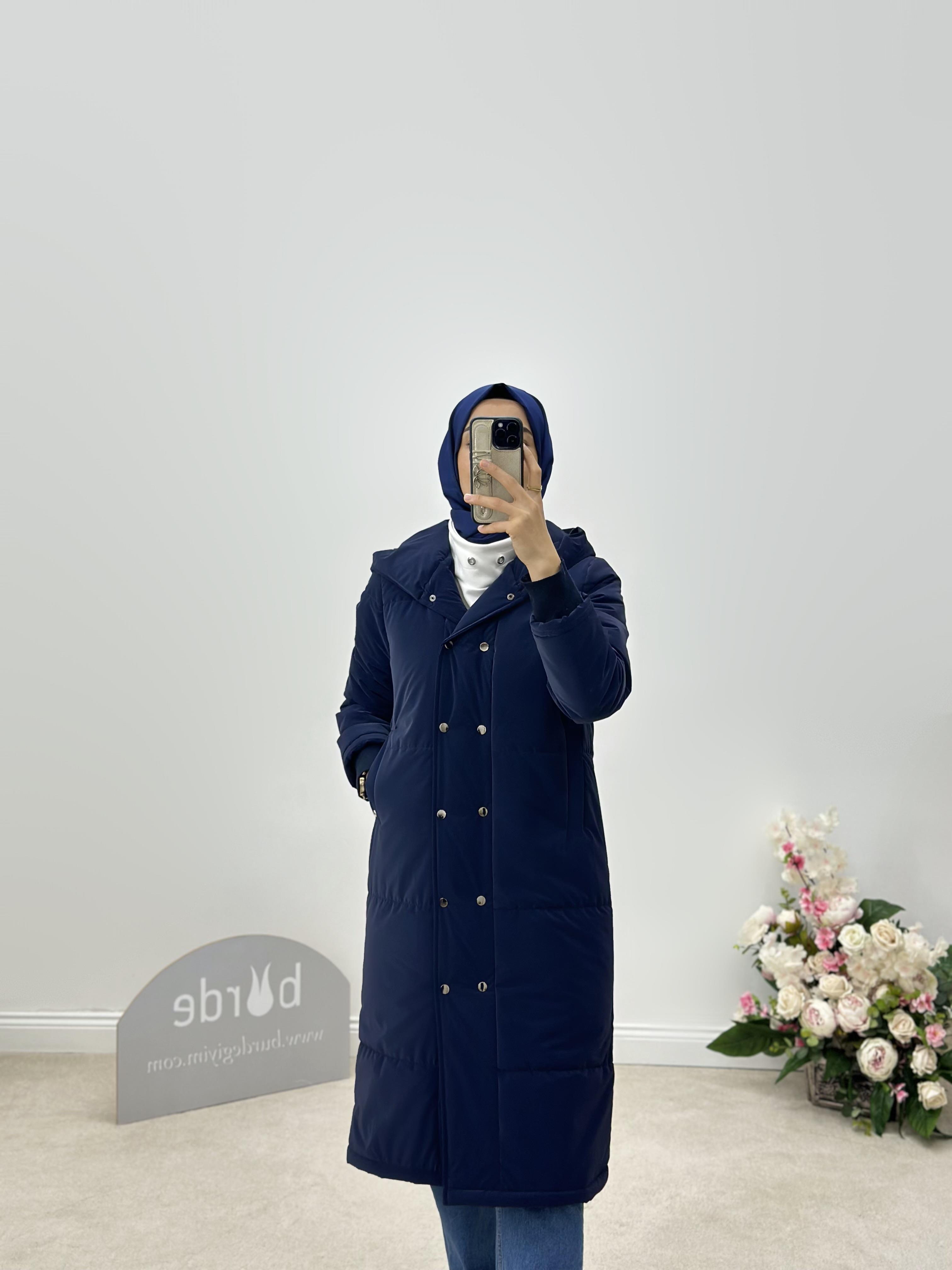 24KT722 Armine Trend Lacivert Renk Kapitone Kadın Mont