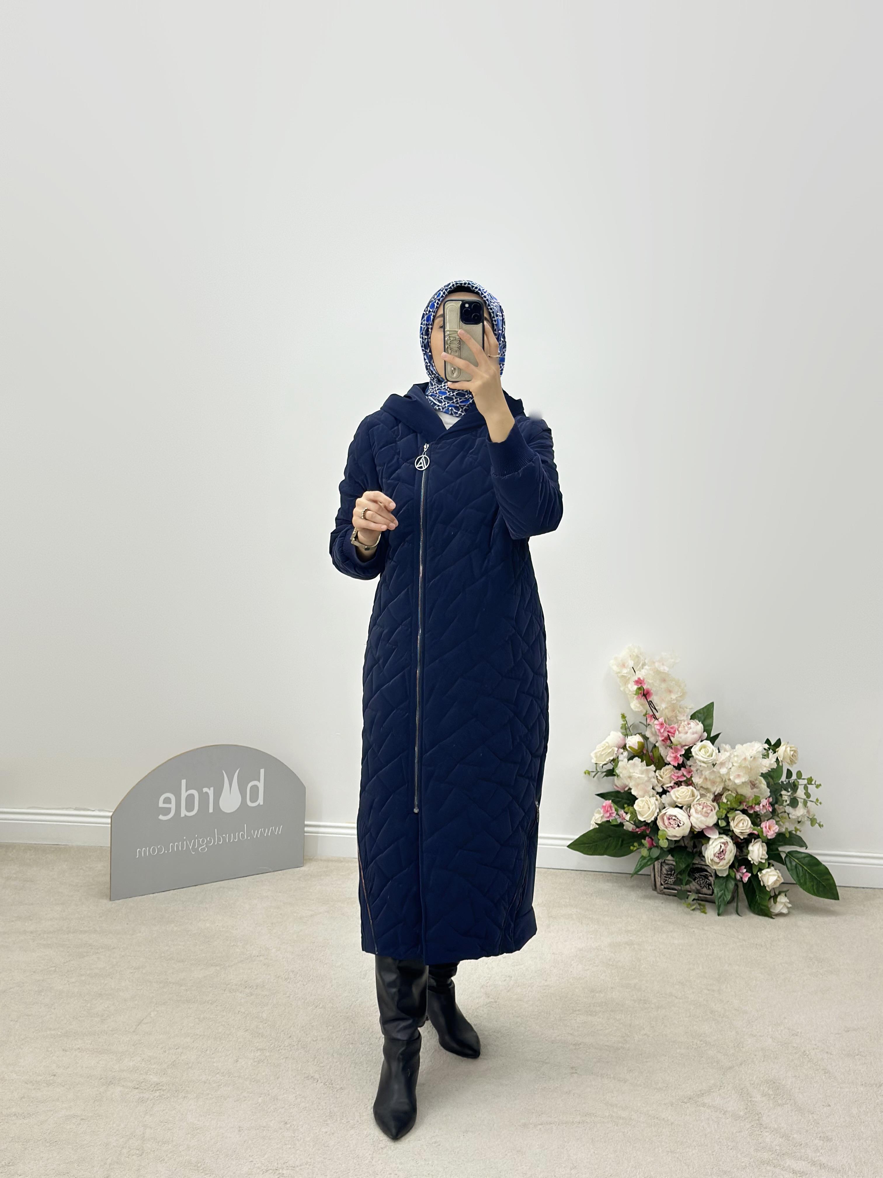 24KT723 Armine Trend Lacivert Renk Fermuar Detaylı Kadın Mont